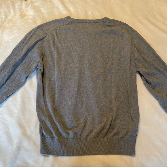Haggar Grey Pullover V-Neck Sweater - Picture 3 of 3
